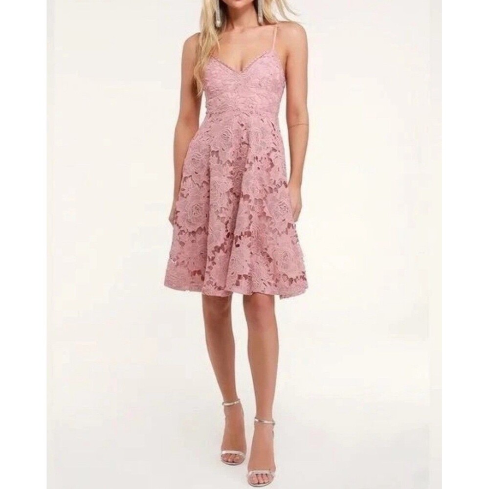 Lace V-Neck Spaghetti Strap Dress in Dusty Pink